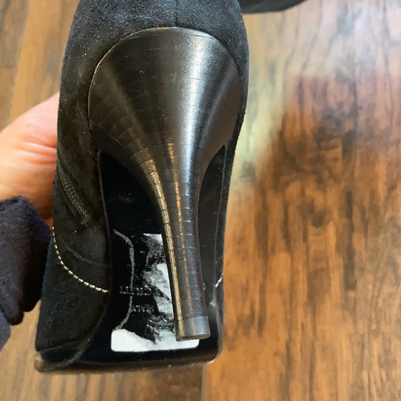 Claudia Ciuti Black Suede Heeled Boots - Picture 10 of 11